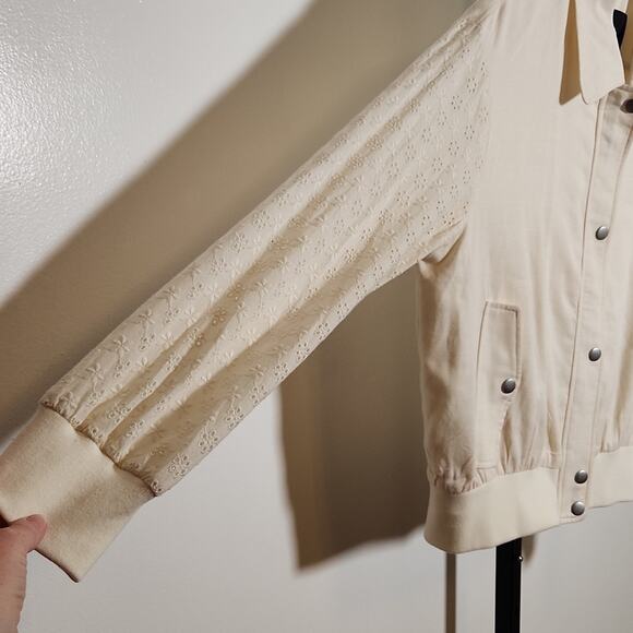 7 FOR ALL MANKIND Ivory Jacket with Eyelet Sleeves, Size Medium - Picture 5 of 14